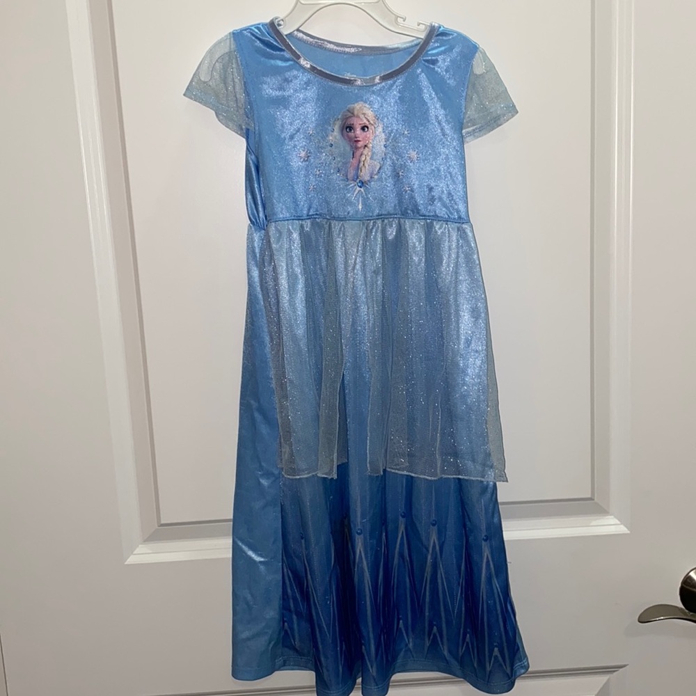 Frozen nightgown or play up dress